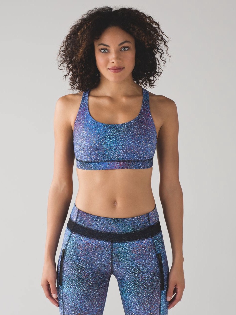 Lululemon Sports Bra Lululemon Blue Energy Bra Size 8 Mermaid Strive Multi Black - Picture 8 of 9